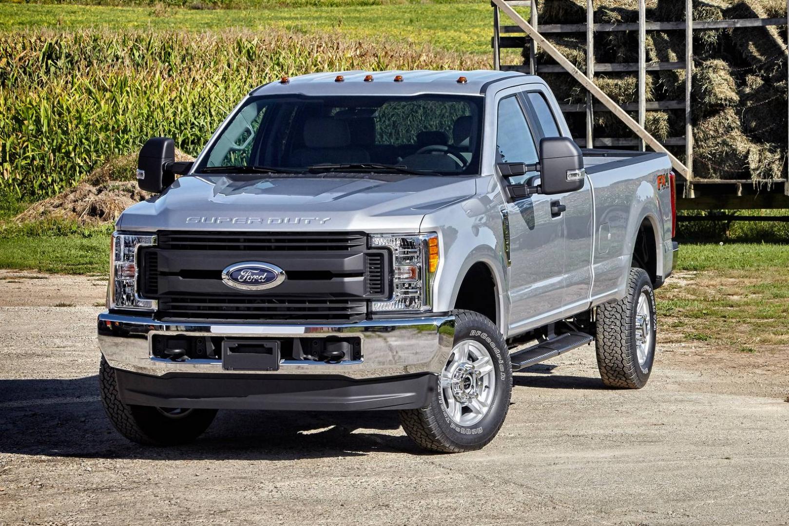 2019 Ingot Silver Metallic /Tan Leather Ford F-250 SD Lariat SuperCab 2WD (1FT7X2A67KE) with an 6.2L V8 OHV 16V engine, 6A transmission, located at 711 Las Vegas Blvd S, Las Vegas, NV, 89101, 36.161617, -115.145050 - More capable than the ultra-popular full-size F-150 but not as extreme (or expensive) as the F-350 or the F-450, the 2019 Ford F-250 Super Duty is a heavy-duty truck that provides an appealing combination of capability and everyday usability. It has a massive tow rating, lots of available high-tech - Photo#3